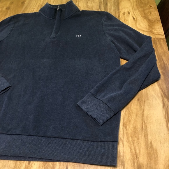Travis Mathew Navy Blue 1/4 Zip Golf Sweater Mens Size Large Spot On Sleeve - Picture 2 of 13